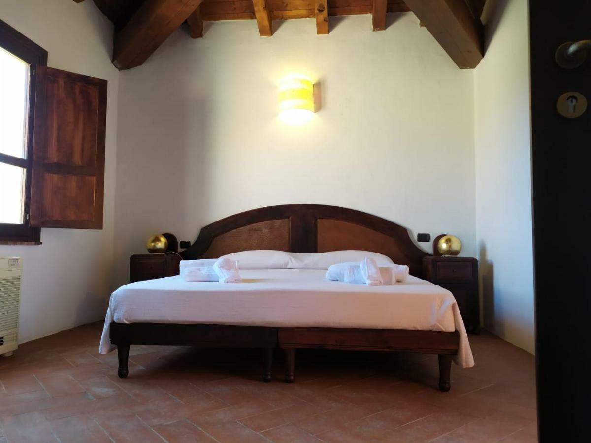 Hotel Punta Moros Tertenìa Zewnętrze zdjęcie