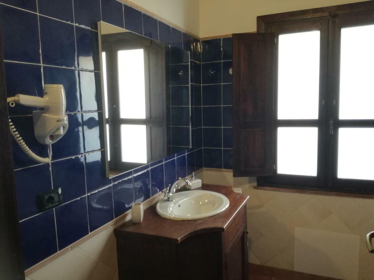 Hotel Punta Moros Tertenìa Zewnętrze zdjęcie